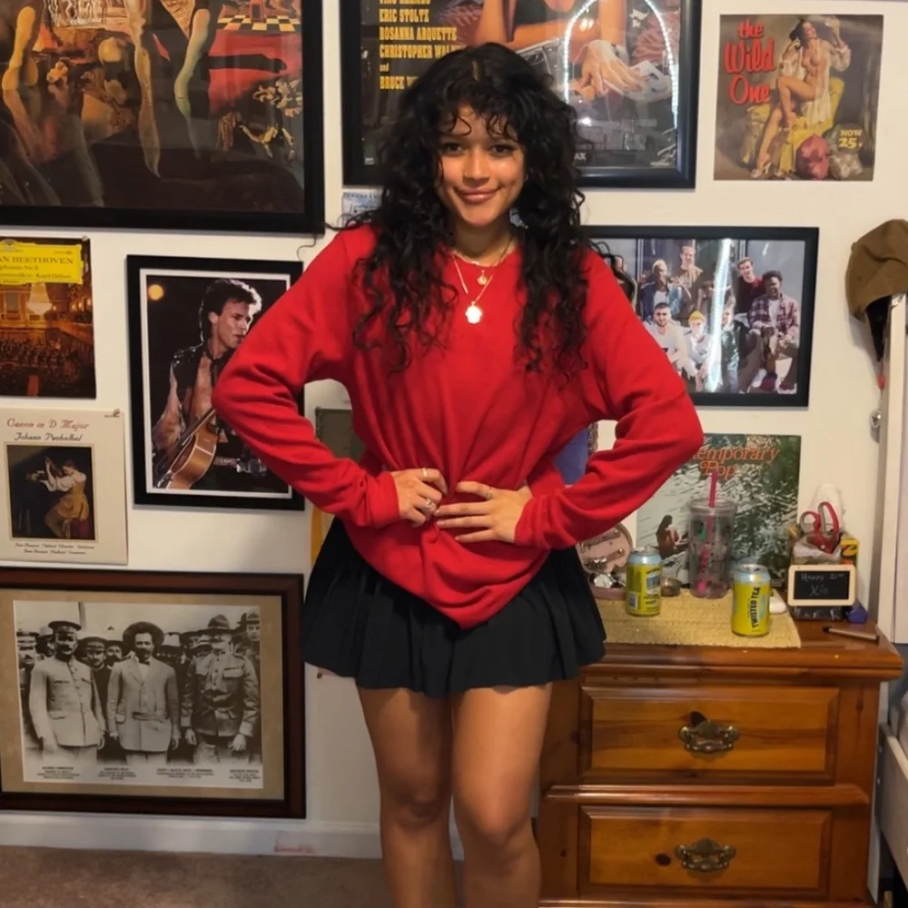 Oversized Sweater - Picture 2 of 2